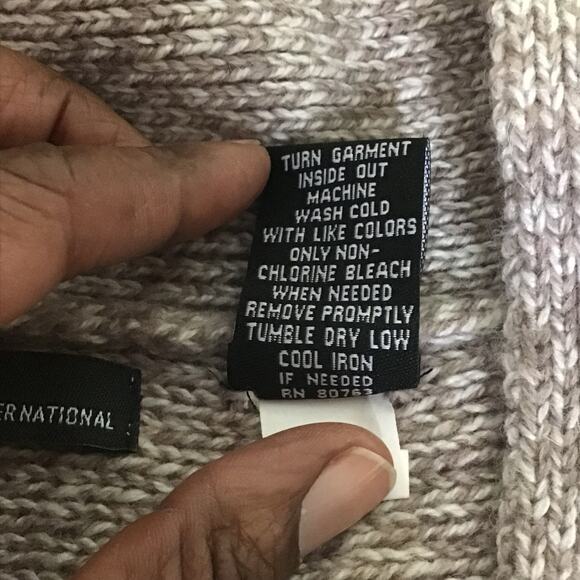 Moda International Women’s knit  V- Neck long Slv  Midi Tan Knit Dress  Sz. Sm - Picture 8 of 9